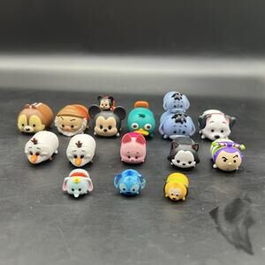Disney Tsum Tsum Vinyl Mini Figures Lot of 16 Mixed Characters Pixar